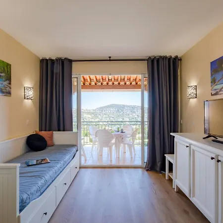 דירה Le Hameau Des Issambres-6 By Interhome